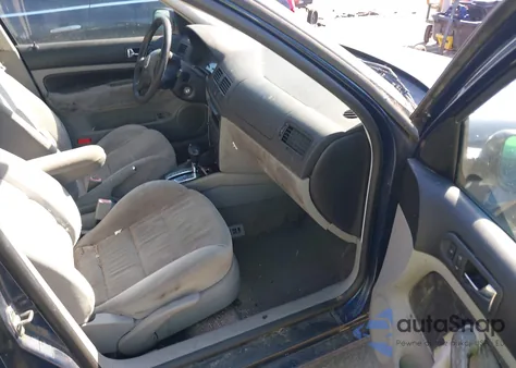 2001 Volkswagen Jetta Gls Tdi z USA, uszkodzony, nr VIN 3VWSP69M71M113663